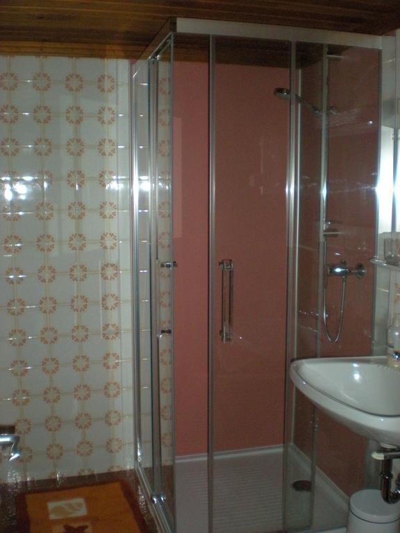 Apartamento Haus Schwaighofer Neukirchen am Großvenediger Exterior foto